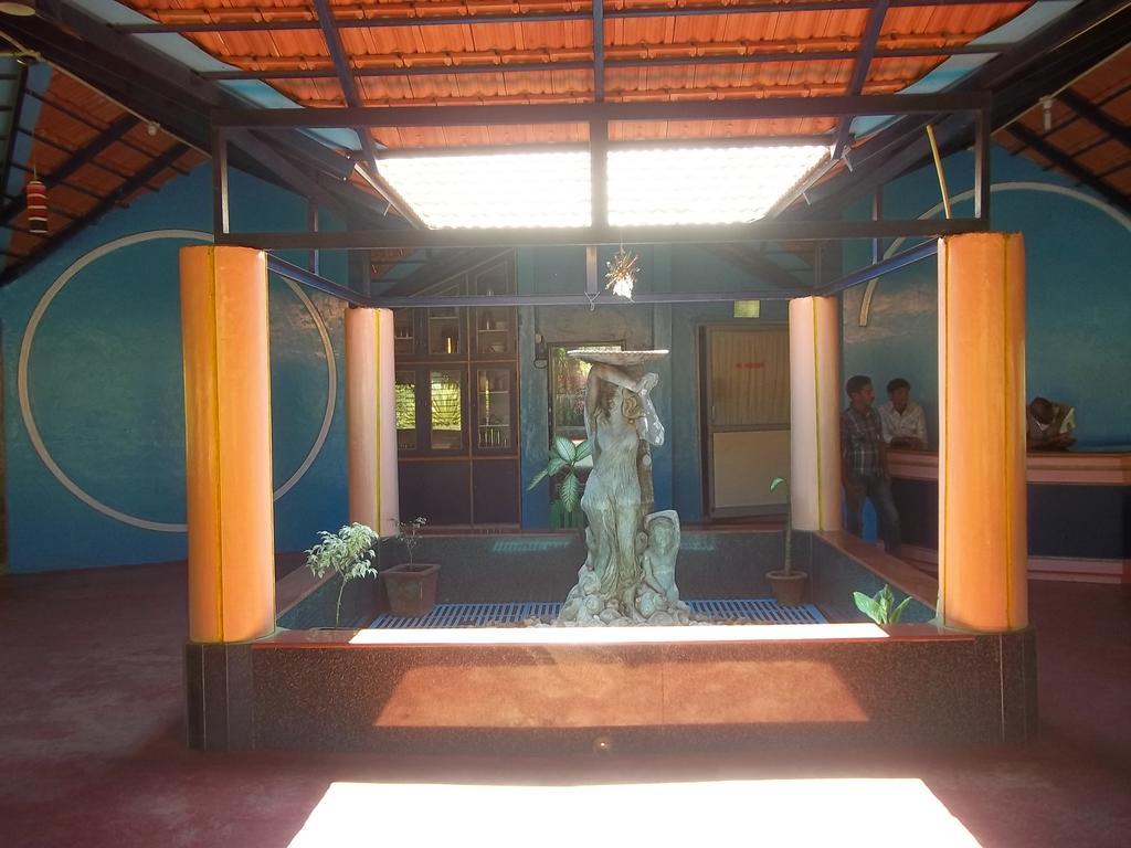 Stay Simple Riverdale Resort Hassan Bagian luar foto
