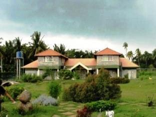 Stay Simple Riverdale Resort Hassan Bagian luar foto
